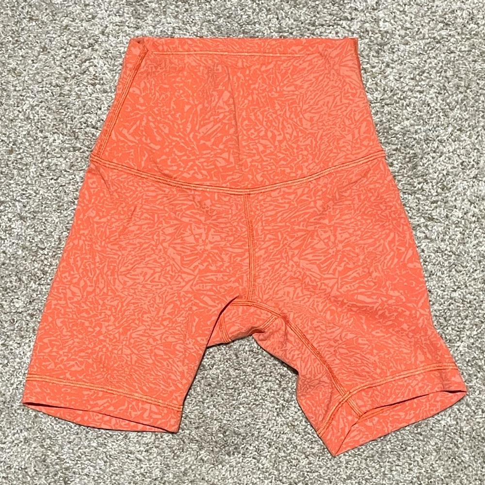 Lululemon Wunder Train 6” Short